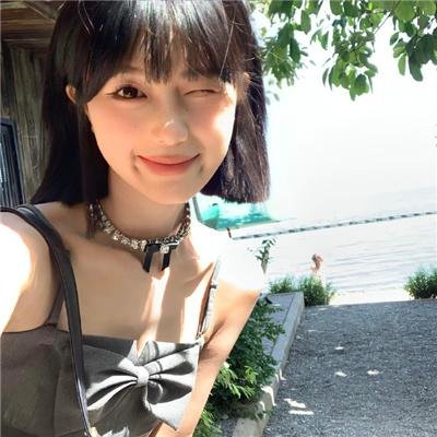 福尔摩斯小姐